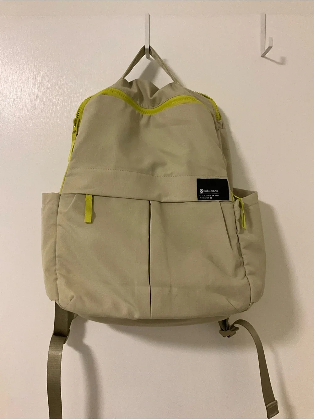 LULULEMON Green/Yellow Everyday Backpack 2.0 23L *DISCONTINUED* From 2